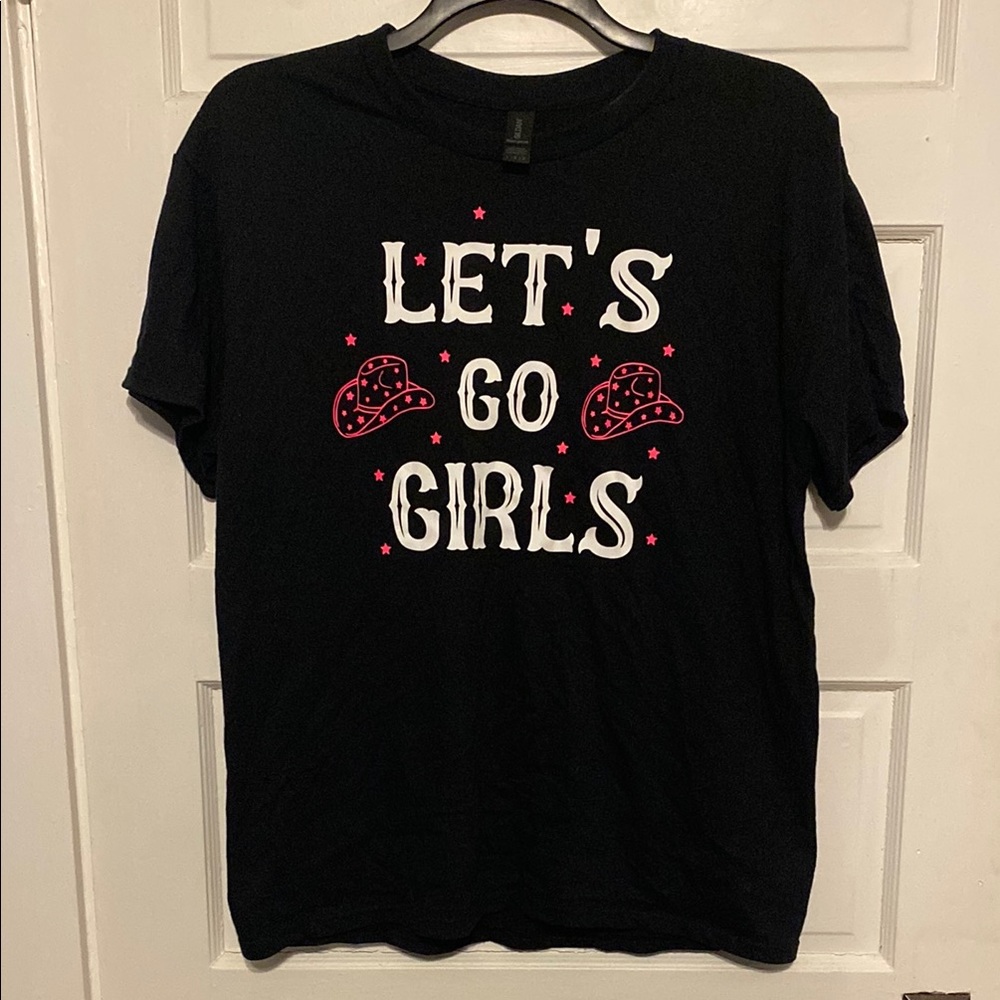 Gildan Black Short Sleeve Tee with “Let’s Go Girls” Graphic Sz. Large